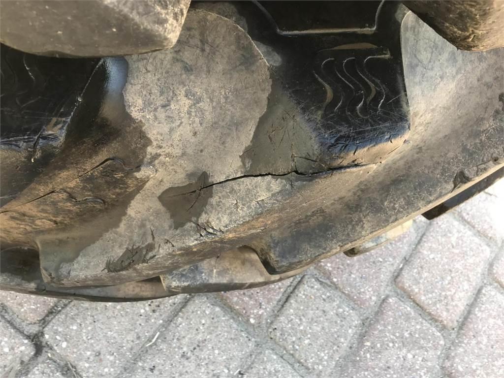 BKT 650/85R42 Roti
