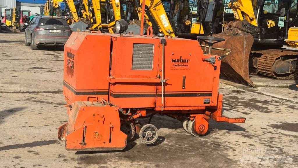Weber SF253 Utilaje taiere asfalt
