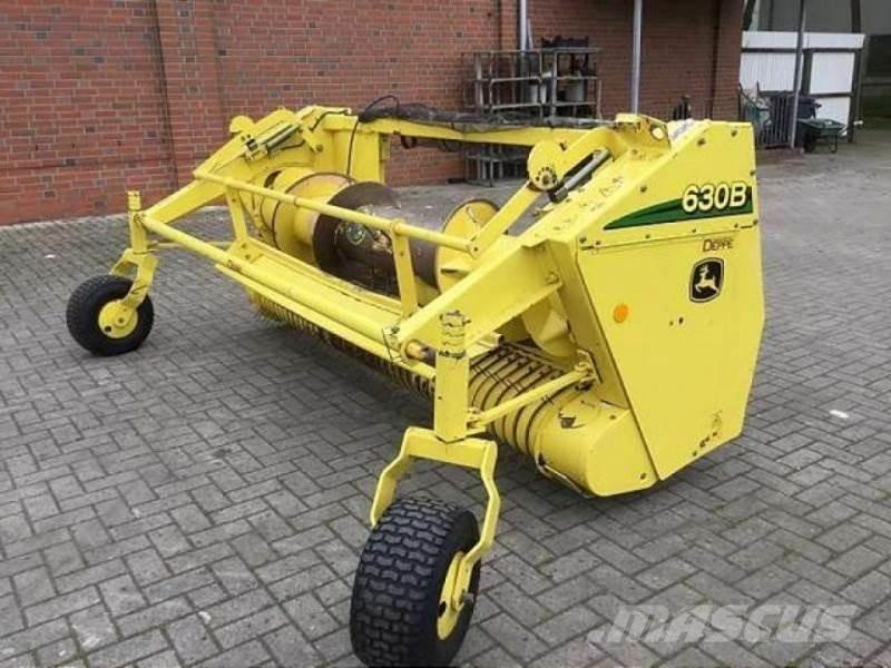 John Deere 630 B Accesorii pentru mașini de fân și furaje