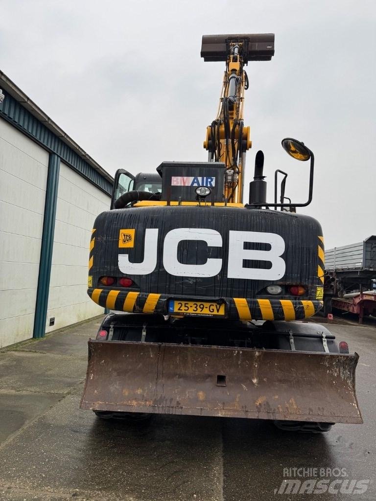 JCB 140w Excavatoare pe șenile
