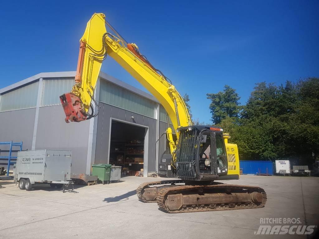 Hitachi ZX225USLC-5 Excavatoare pe șenile
