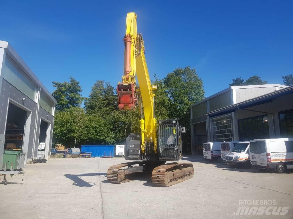 Hitachi ZX225USLC-5 Excavatoare pe șenile
