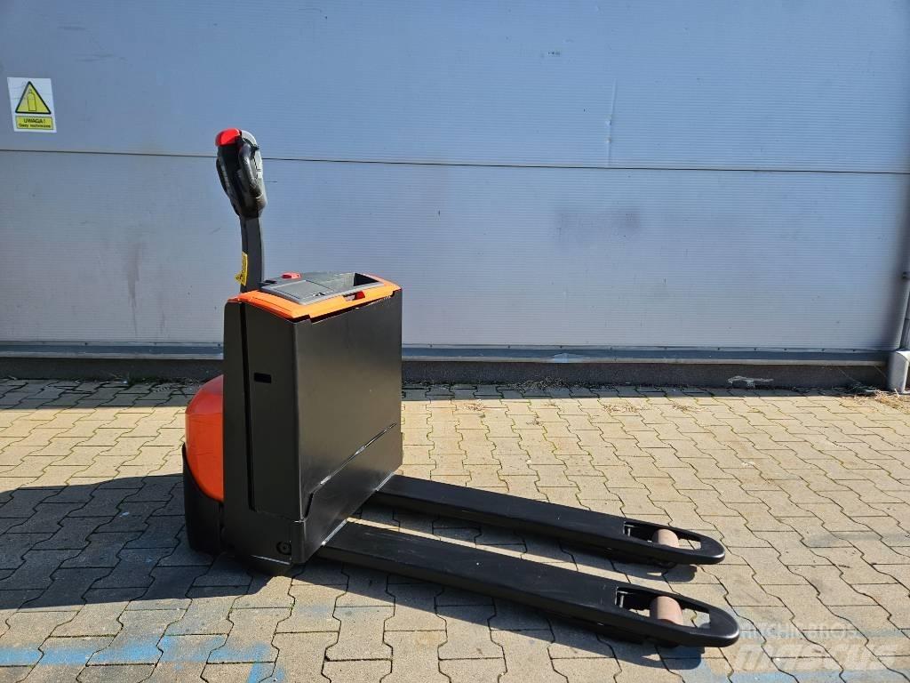 BT LWE 140 Transpaleta manuala