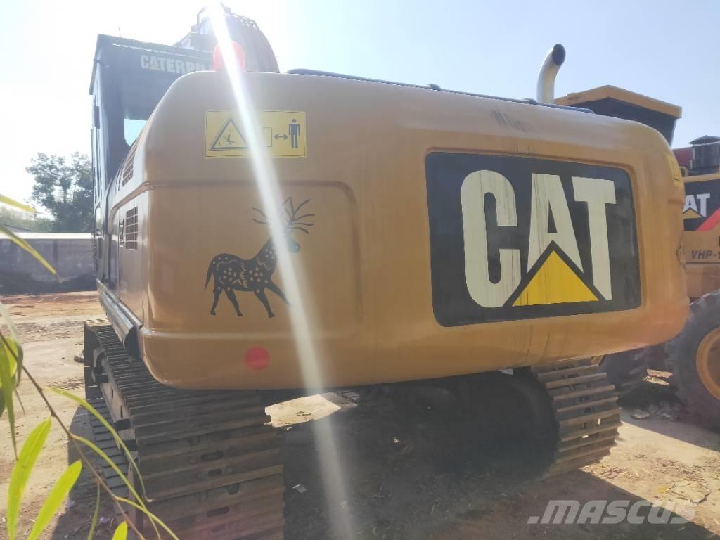 CAT 330D Excavatoare pe șenile
