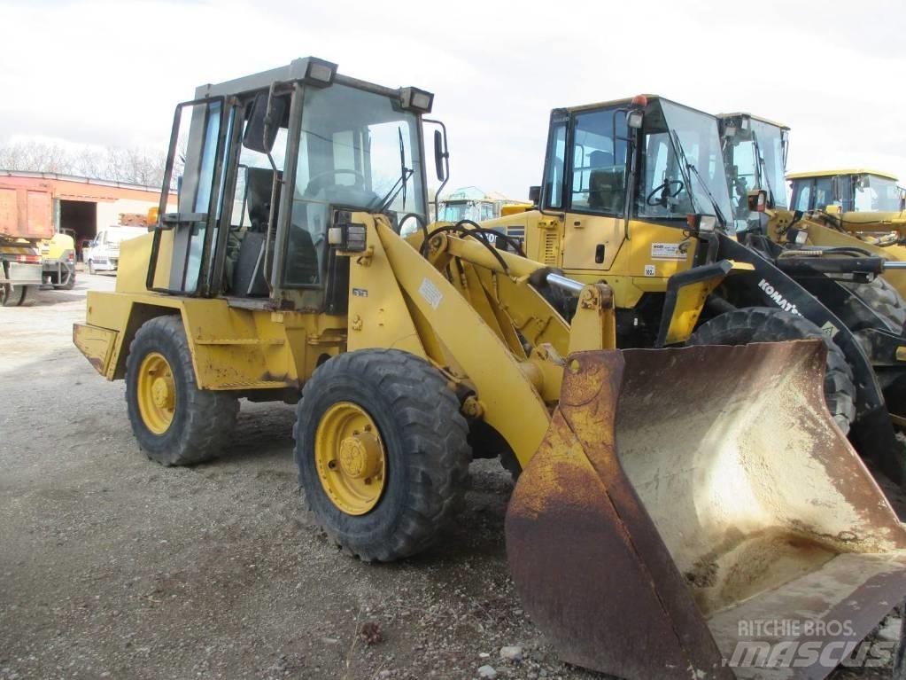 Hanomag 20 F Incarcator pe pneuri