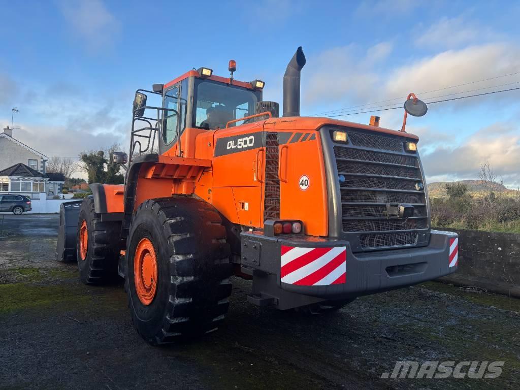 Doosan DL 500 Incarcator pe pneuri