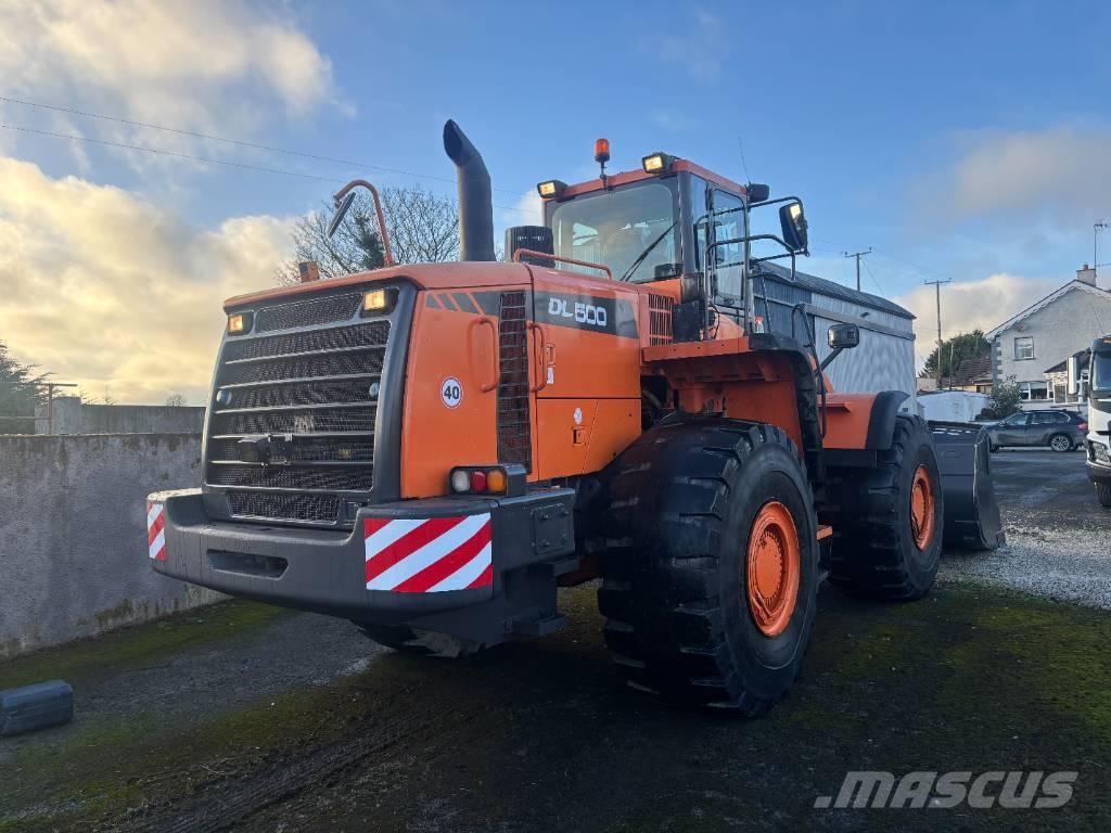 Doosan DL 500 Incarcator pe pneuri