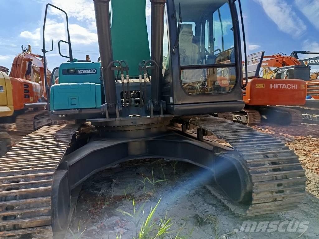 Kobelco SK 210 Excavatoare pe șenile
