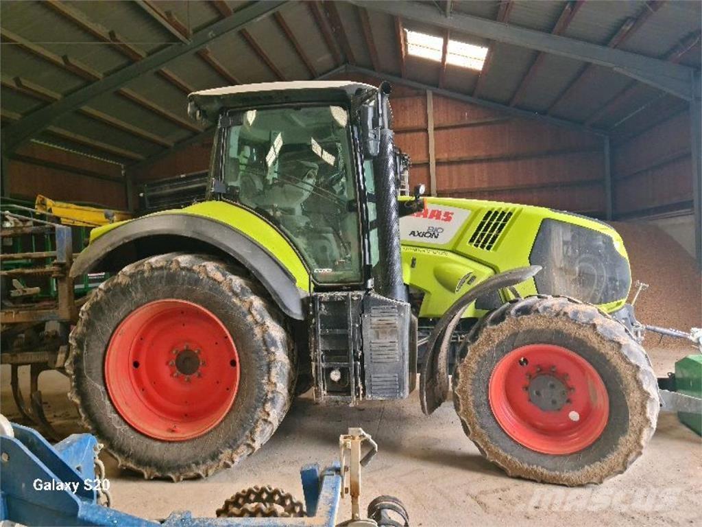 CLAAS Axion 810 Tractoare