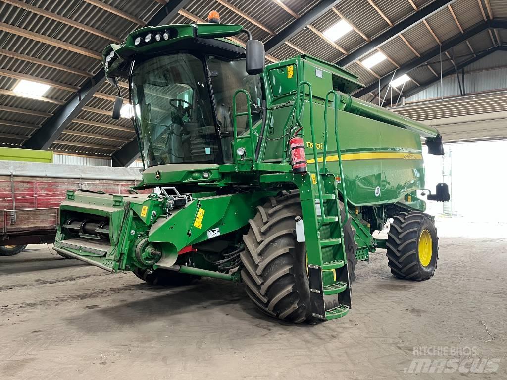 John Deere T670 Combine de secerat