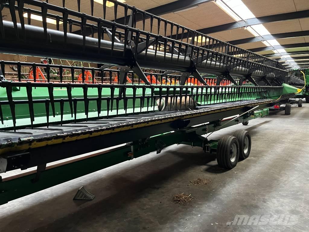 John Deere T670 Combine de secerat