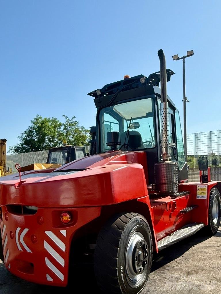 Kalmar DCE 150-12 Stivuitor diesel