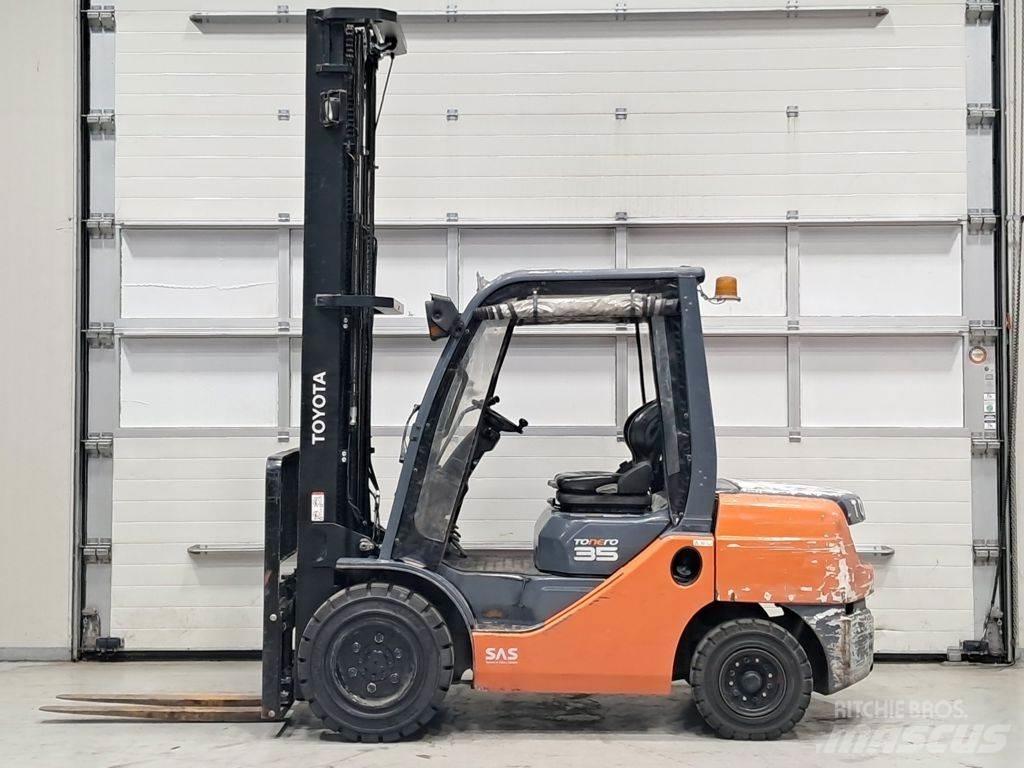 Toyota 02-8FDJF35 Stivuitor diesel