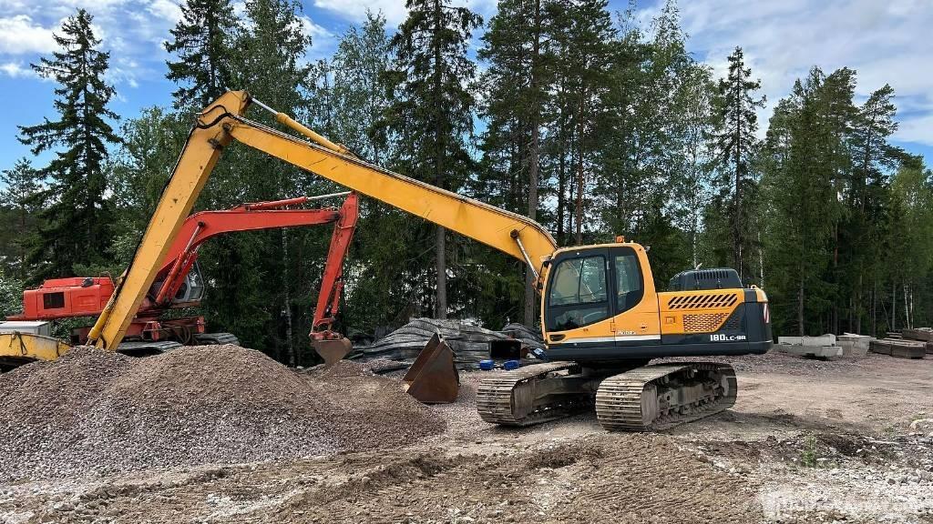 Hyundai R 180LC-9A Excavatoare pe șenile
