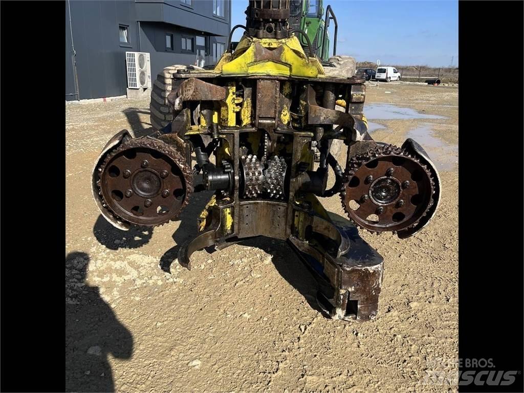 John Deere 1470E Combine forestiere