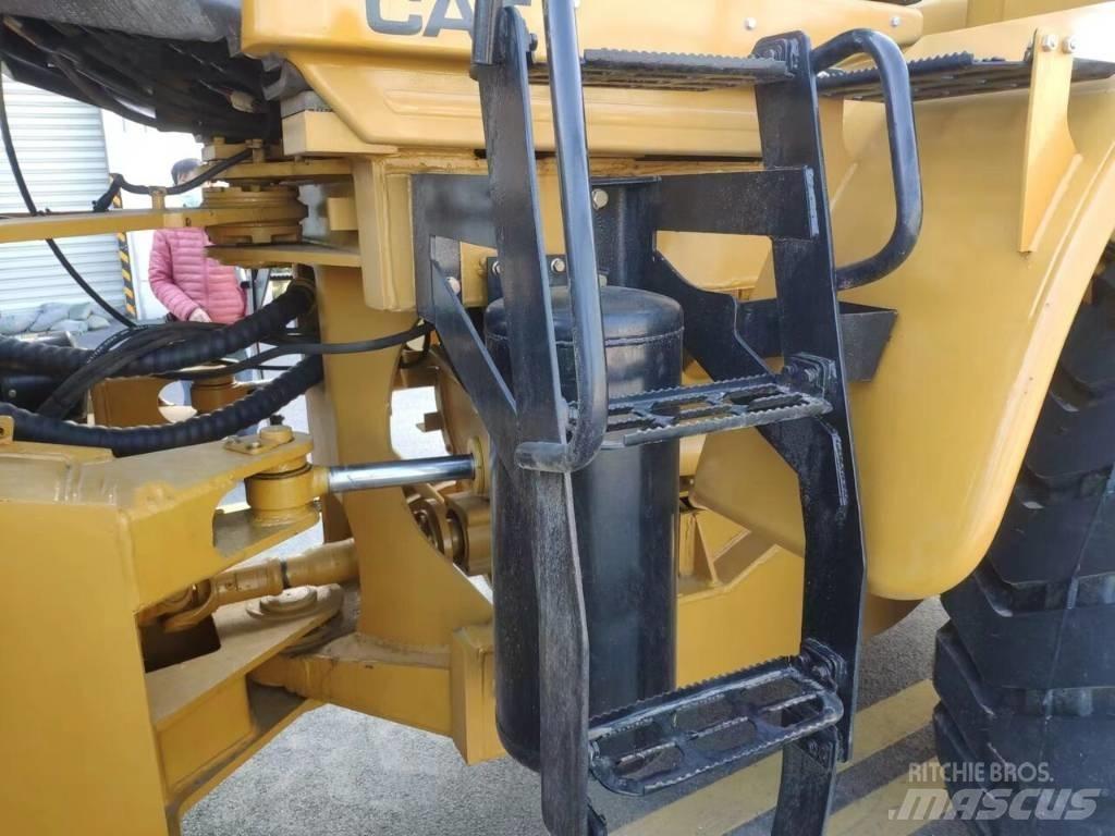 CAT 966 H 950 H Incarcator pe pneuri