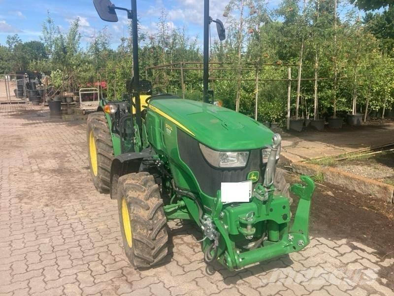 John Deere 5075 GL Tractoare compacte