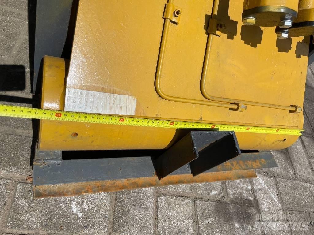 Komatsu Long reach Excavatoare cu brat lung