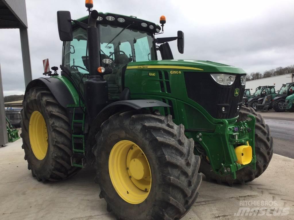 John Deere 6250R Tractoare