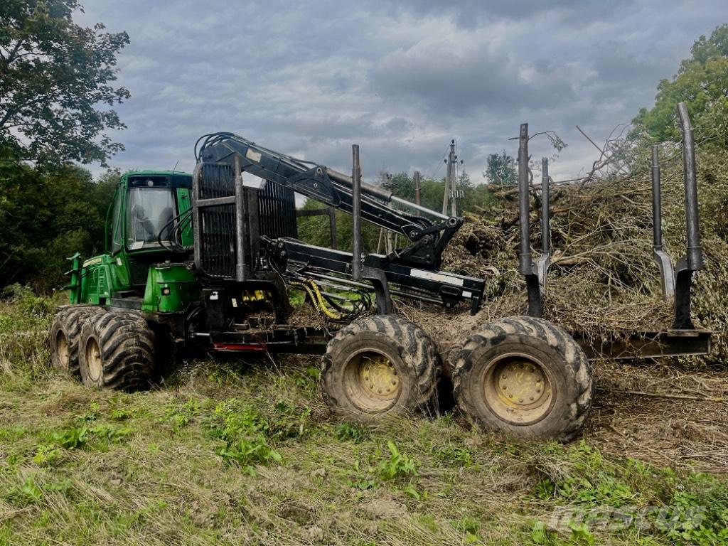 John Deere 1110 E Transportoare