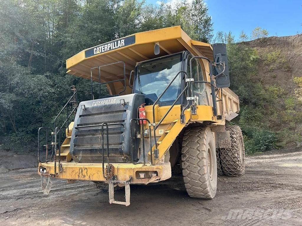 CAT 773F Camioane cu basculante rigide