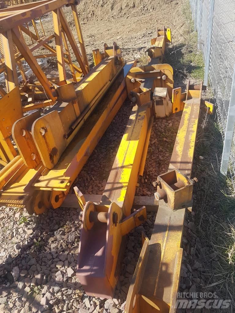 Liebherr 120 HC Macarale turn