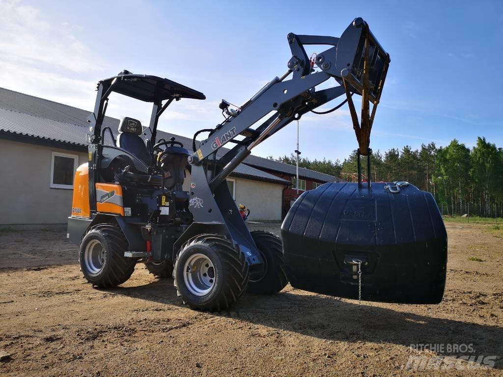 GiANT 1500 Incarcatoare multifunctionale