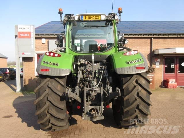 Fendt 718 GEN6 Tractoare