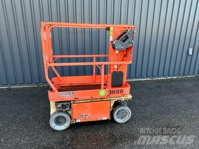 JLG 1230 ES Ascensoare verticale catarg