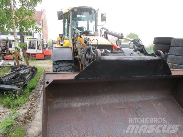 Huddig 1060 1060 Buldoexcavatoare