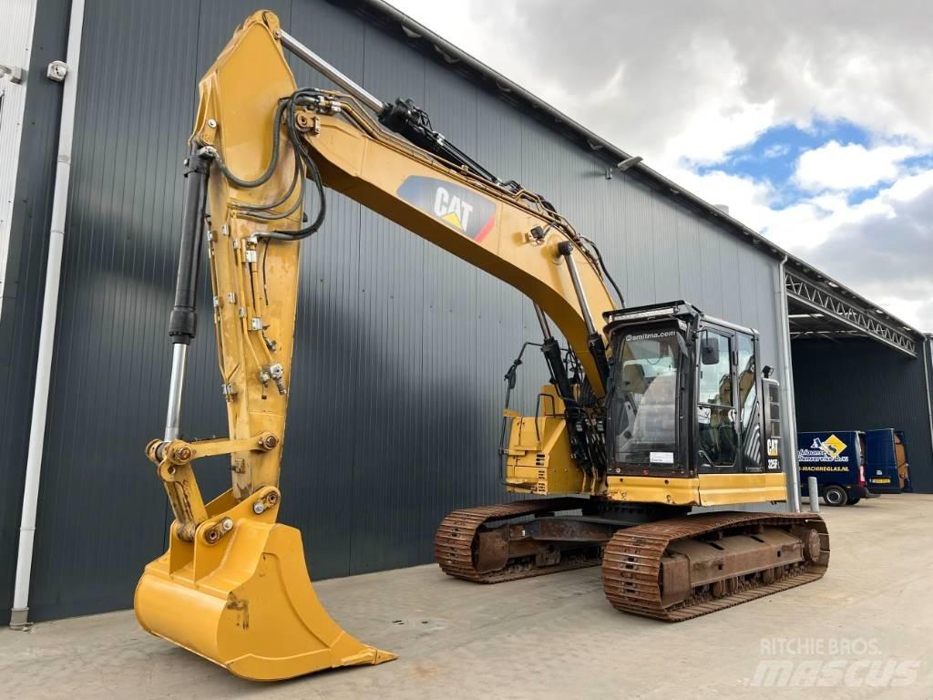 CAT 325F LCR Excavatoare pe șenile
