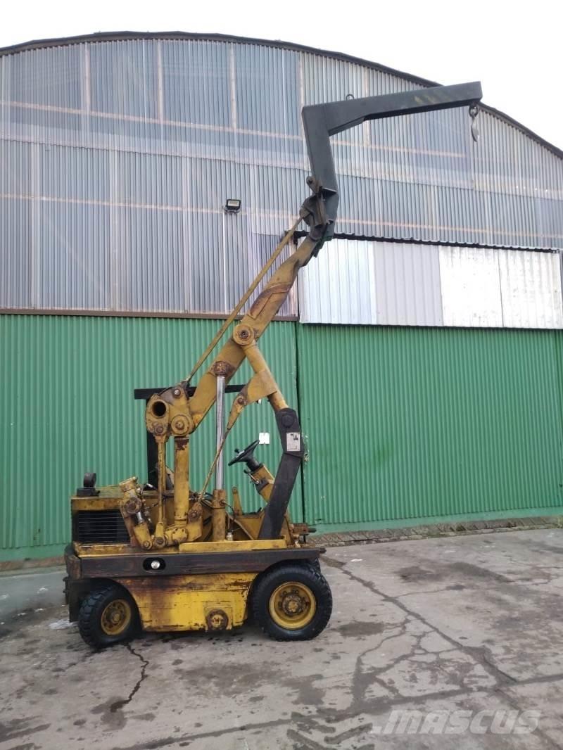 Takraf mit Kranarm Utilaje agricole - Altele