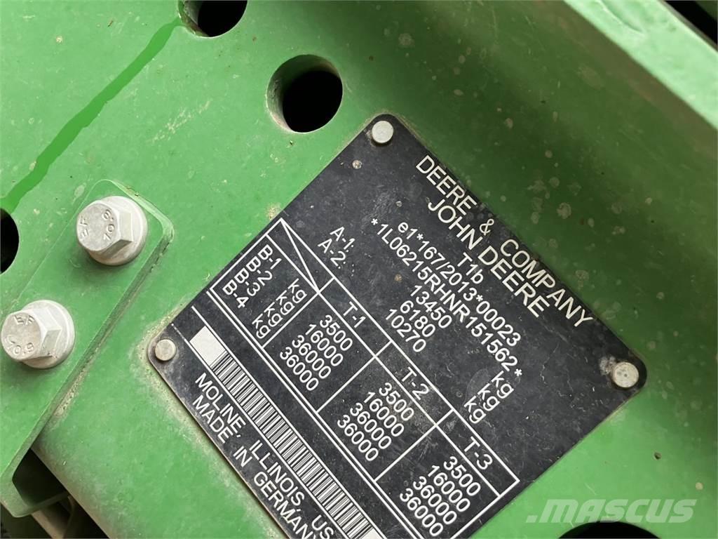 John Deere 6215R Tractoare