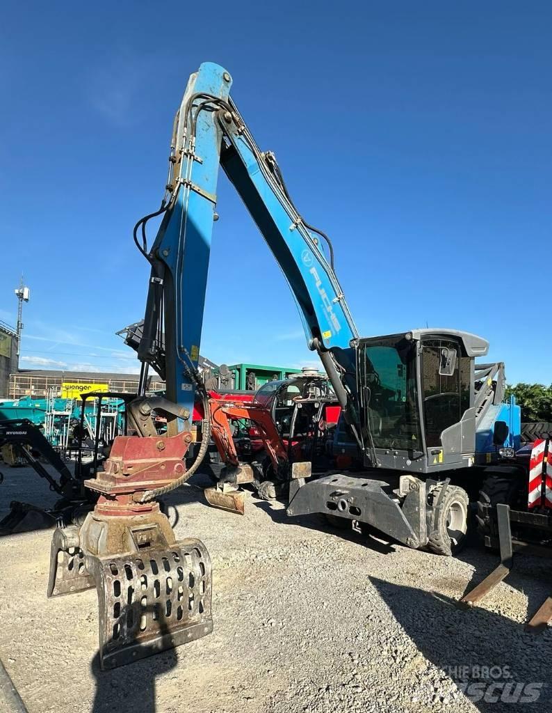 Fuchs MHL 310 S5 Paleta de manipulare