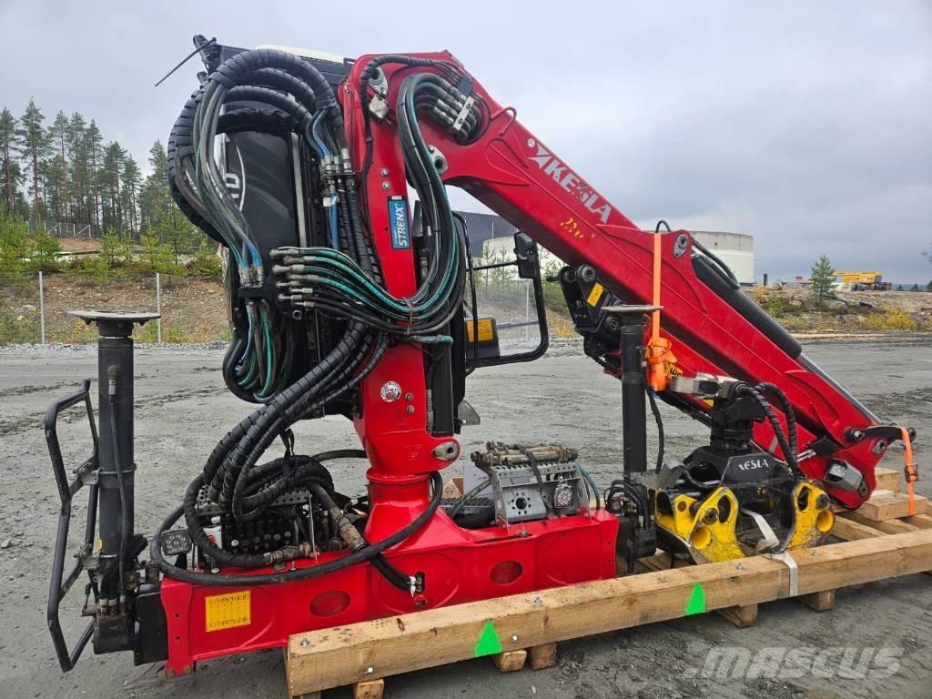 Kesla 2112T Macarale forestiere
