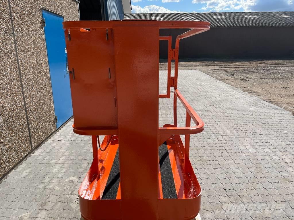 JLG 1230 ES Ascensoare verticale catarg