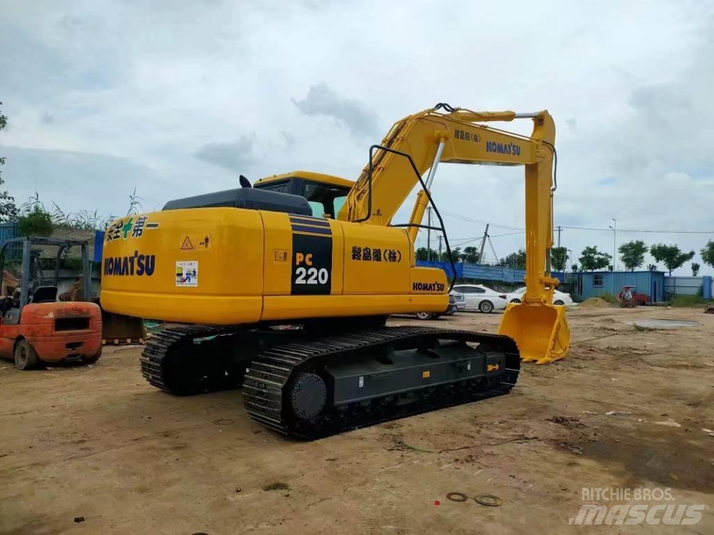 Komatsu PC 220 Excavatoare pe șenile
