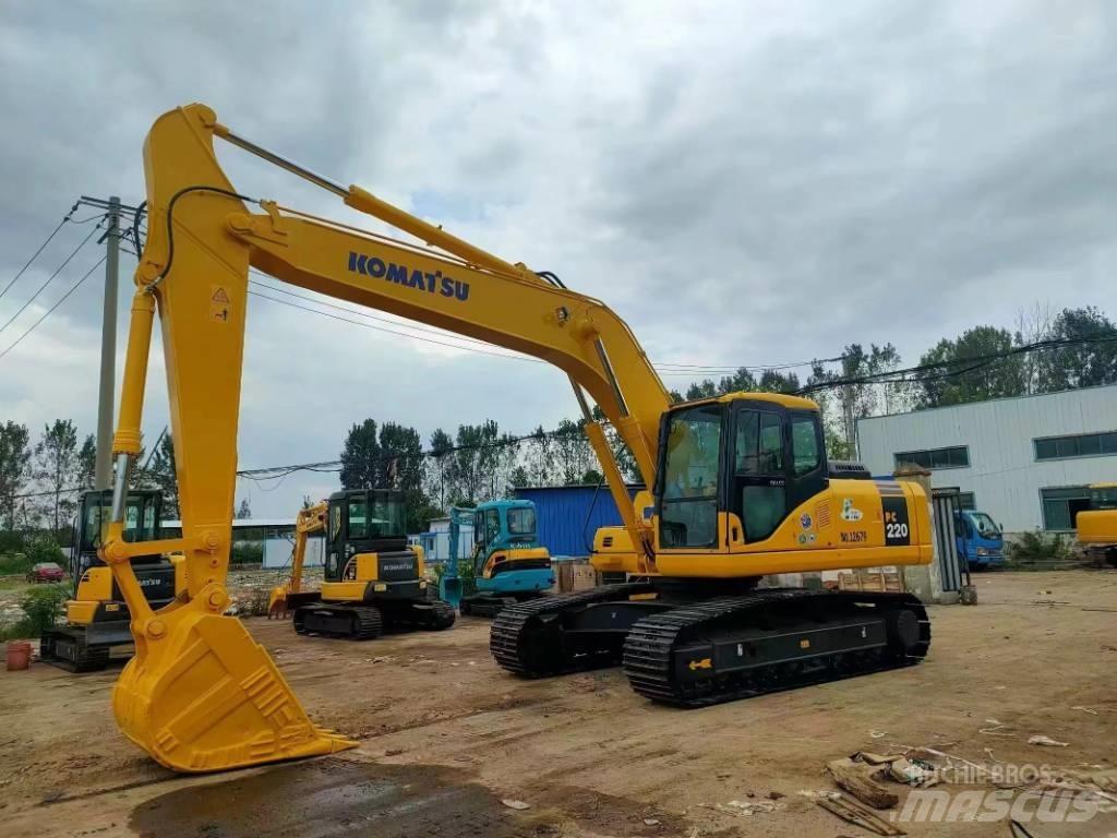 Komatsu PC 220 Excavatoare pe șenile
