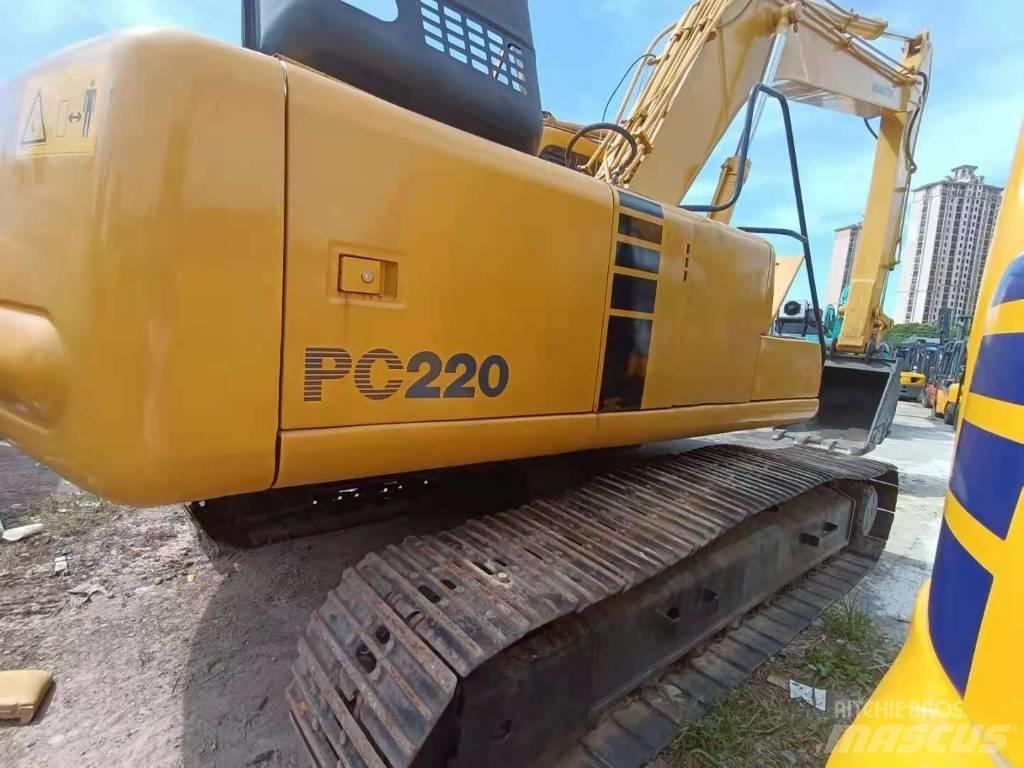Komatsu PC 220-6 Excavatoare pe șenile
