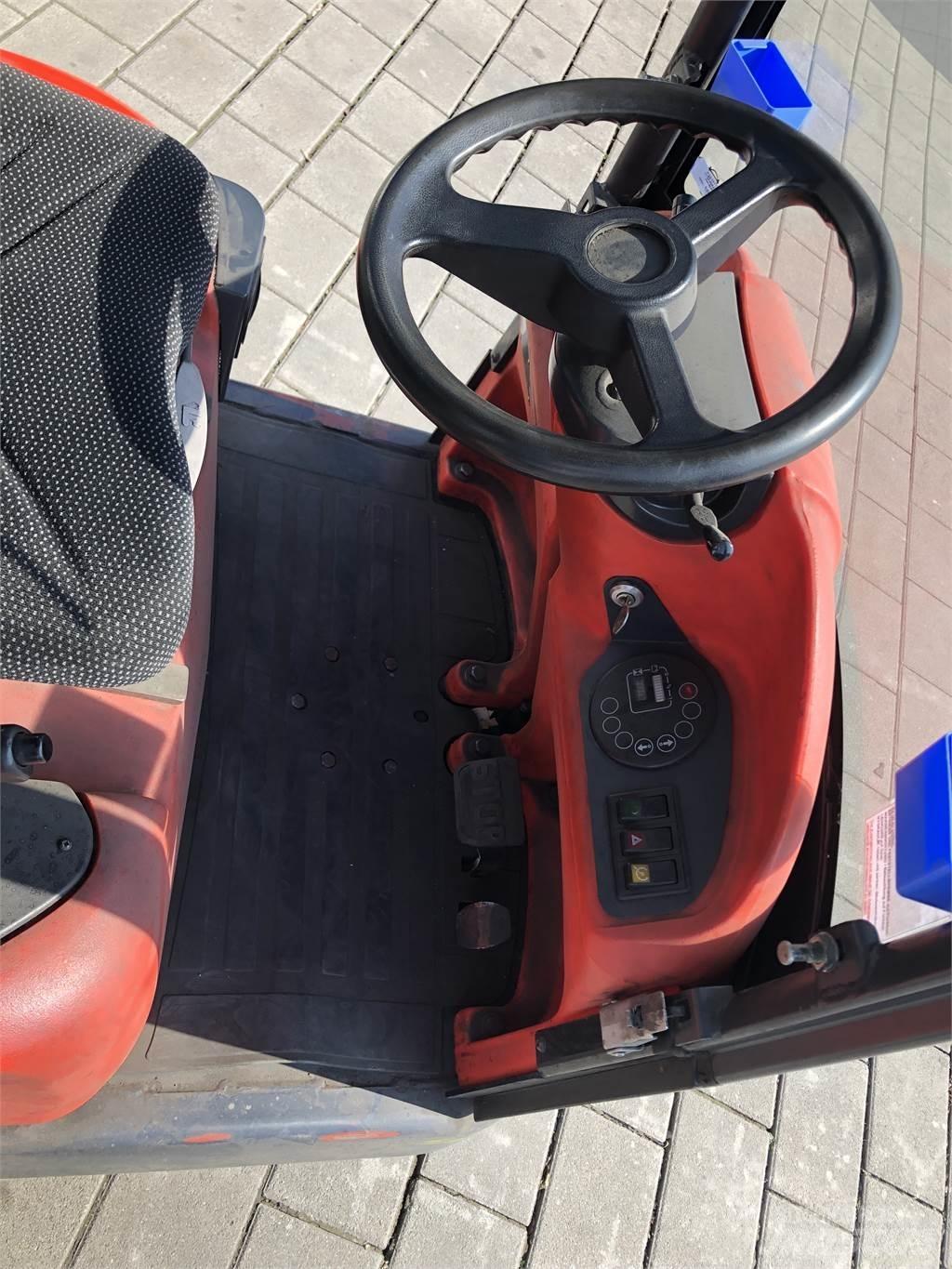 Linde P60Z Camioane de tractiune