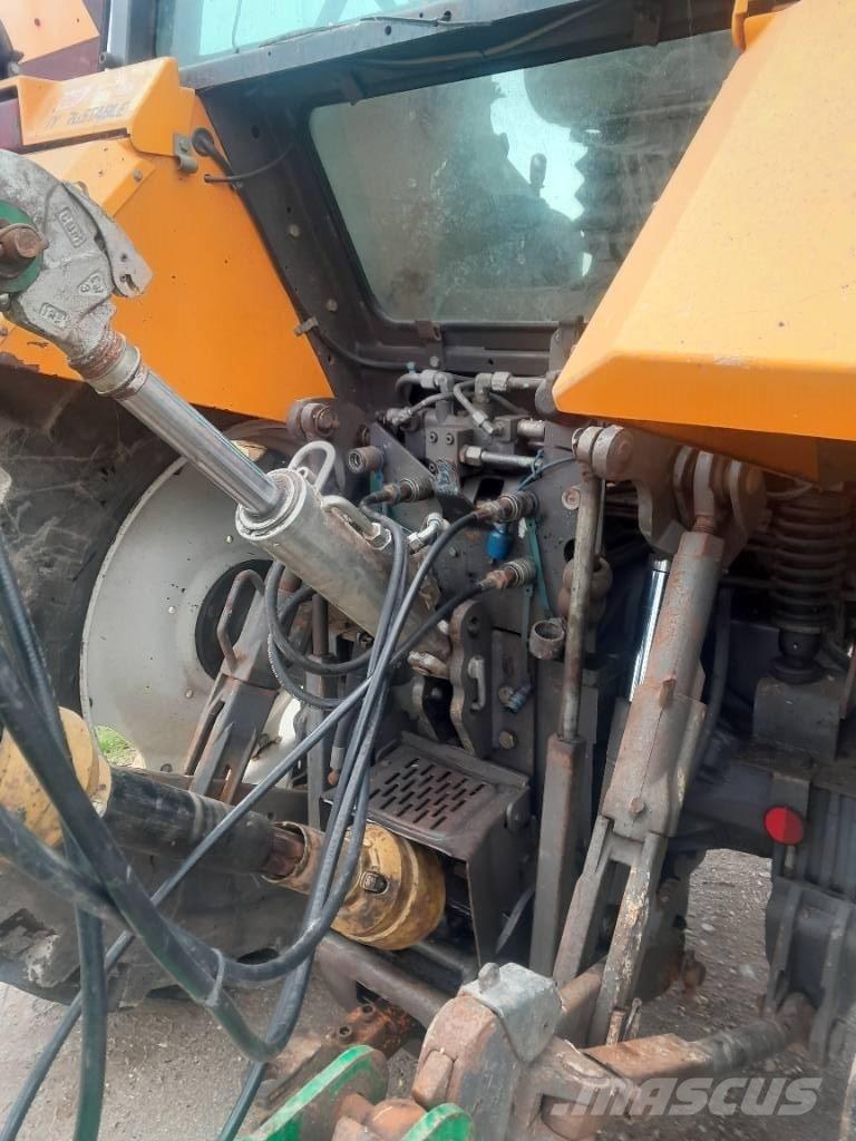 Renault 155-54 TX Tractoare