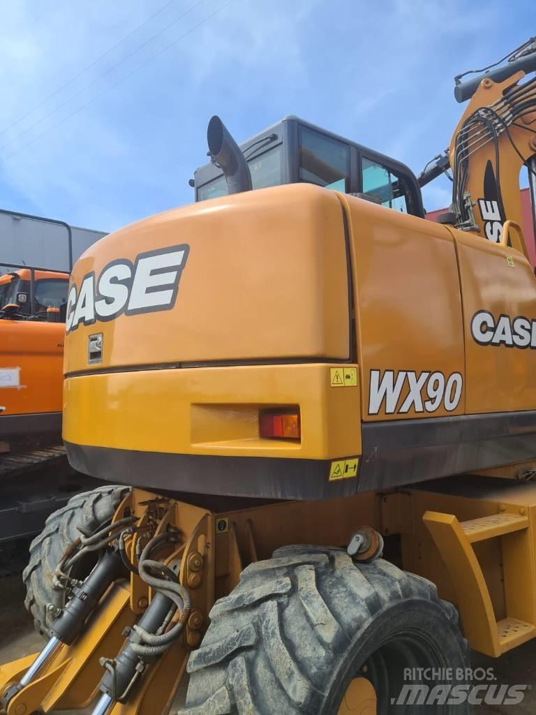 CASE WX 90 Excavatoare cu roti