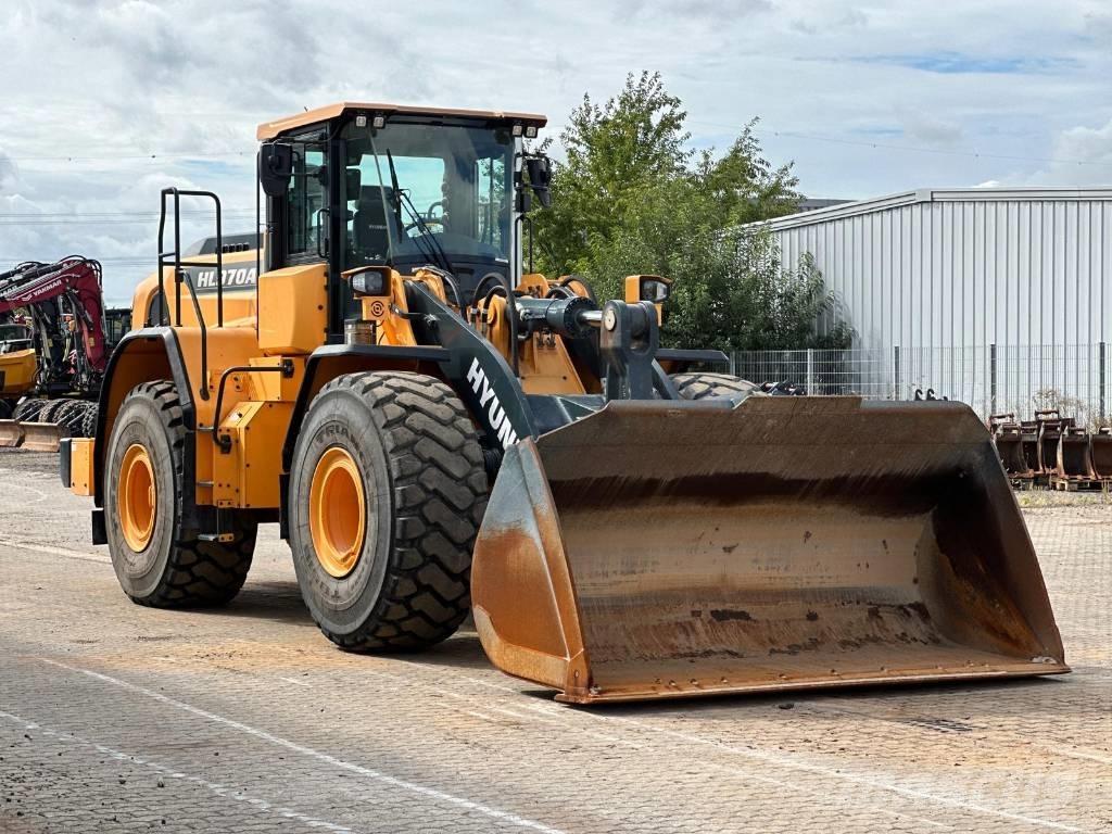 Hyundai HL 970 A 4x4 Incarcator pe pneuri