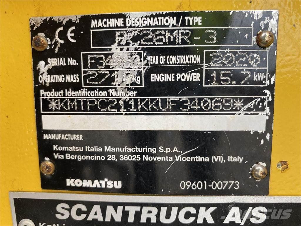 Komatsu PC26MR-3 Excavatoare cu roti