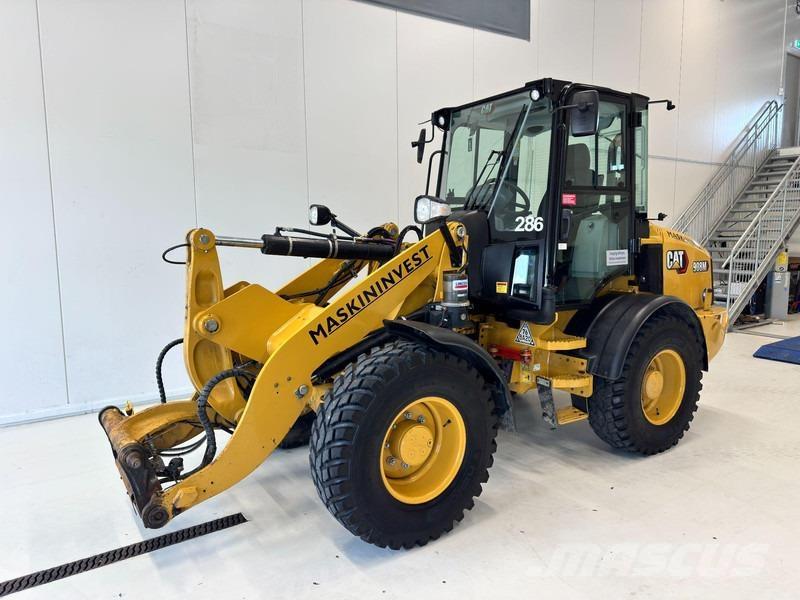 CAT 908 Cat 908 M Incarcator pe pneuri