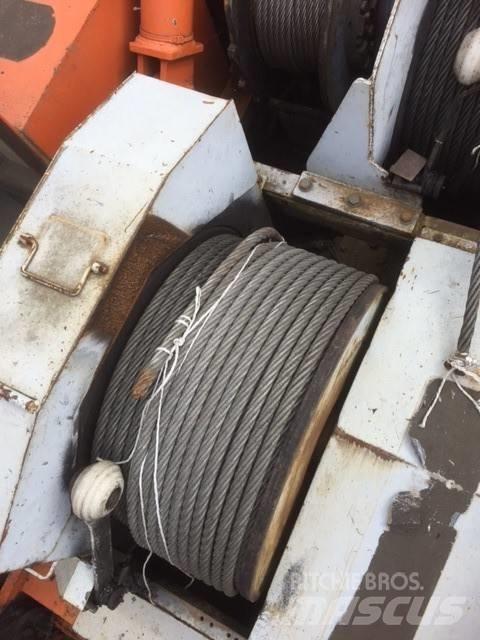 Hitachi KH 230-3 Macarele