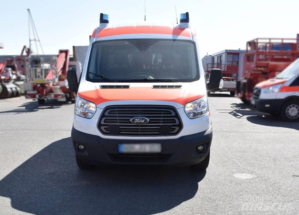 Ford Transit Ambulante