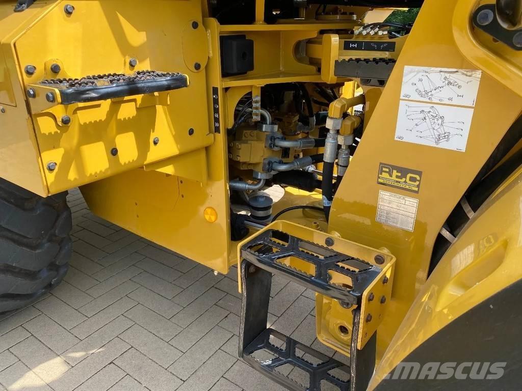 CAT 926M Incarcator pe pneuri