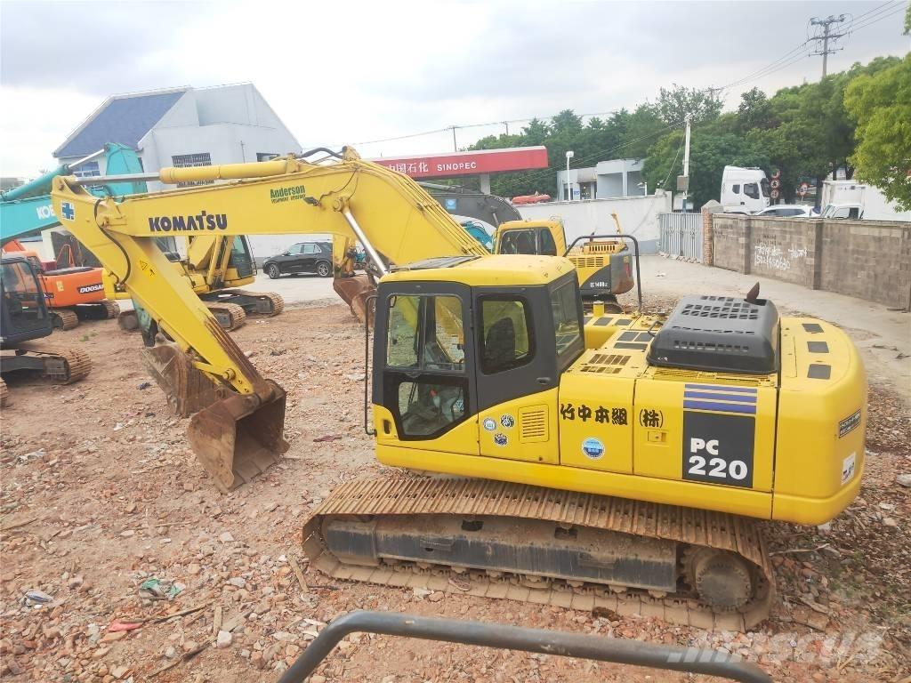 Komatsu PC220-7 Excavatoare pe șenile
