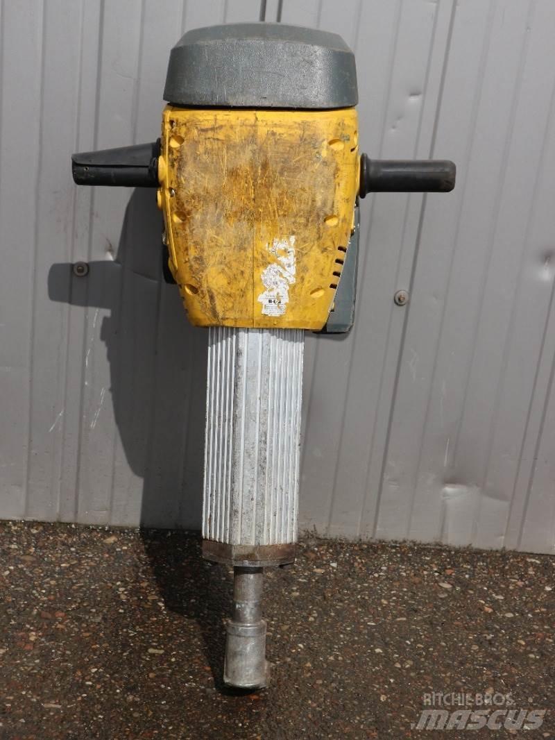 Neuson BH65 Ciocane / Concasoare
